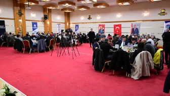 Malatya’da 3 Başkan Gazetecilerle Buluştu: "Eleştiri Yol Göstericidir"