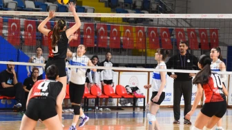 Malatya’da Genç Kızlar Voleybol İl Şampiyonu 91000 Dev A Spor Kulübü