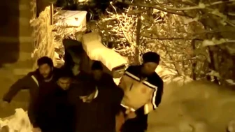 Yoğun Kış Koşullarında Sağlık Çalışanlarından Müthiş Çaba