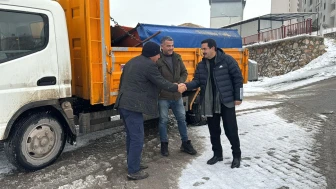 Başkan Taşkın Şafak Vakti Sahaya İndi: Battalgazi’de Kar Mesaisi