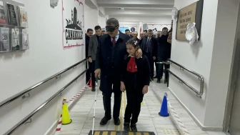 Bakan Tekin Malatya’da Beyaz Bastonla Yürüdü: Farkındalık Mesajı