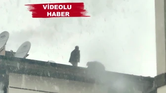 Malatya TOKİ’de Hareketli Anlar: Çatıya Çıkan İşçi Yardım İstedi