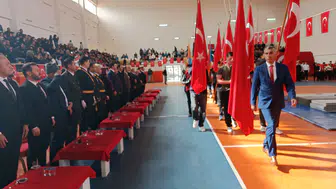 Darende'de Cumhuriyet Bayramı Coşkusu, Salonları Aştı