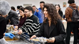 Yeşilyurt Belediyesi Üniversitede Gönül Sofrası Kurdu