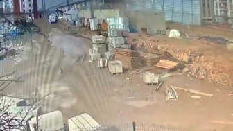 Malatya’da Şiddetli Rüzgar Çatıyı Uçurdu: O Anlar Kamerada