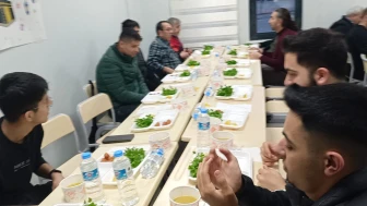 Görme Engellilerle İftar Programında Gönüller Huzurla Buluştu