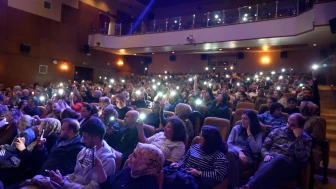 Zeynep Bakşi Karatağ Malatya’da sahne aldı: Yoğun ilgi!