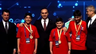 Malatya’dan TÜBİTAK’ta Büyük Başarı: Fizik Alanında Türkiye Birinciliği Geldi