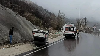 Doğanşehir ilçesinde otomobilin takla atması sonucu 5 kişi yaralandı