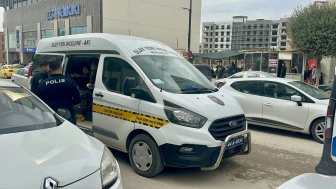 Kardeş Kavgası Kanlı Bitti: Bıçak Başka Sokakta Bulundu!