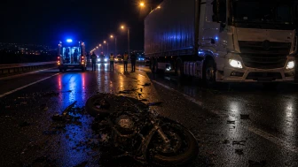 Tırla Çarpışan Motosiklet Sürücüsü Hayatını Kaybetti