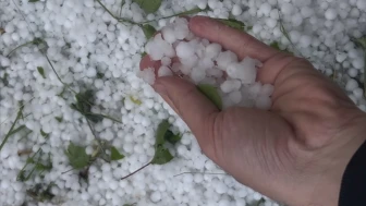 Malatya’da Aniden Bastıran Dolu Hayatı Felç Etti