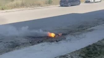 Yer Altındaki Elektrik Kablosu Alev Aldı, Korku ve Endişe Yarattı
