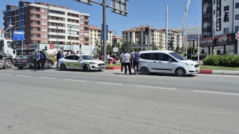 Trafik Kazasında Sivil Ekip Aracı ile Motosiklet Çarpıştı
