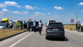 Malatya-Sivas Karayolunda Kaza: 3 Yaralı