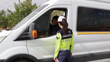 Okullarda Trafik Kuralları ve Servis Araçları Titizlikle İncelendi