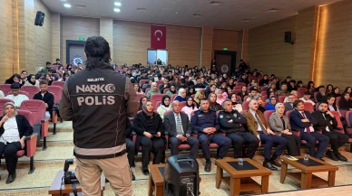 Doğanşehir’de Gençlere Uyuşturucu ve Siber Dolandırıcılık Uyarısı