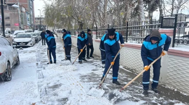 Battalgazi'de Karla Mücadele Çalışmaları Hız Kesmeden Devam Ediyor