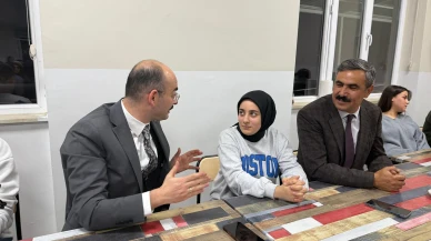 Kaymakam Sungur, Fen Lisesi Pansiyonunda Öğrencilerle Bir Araya Geldi