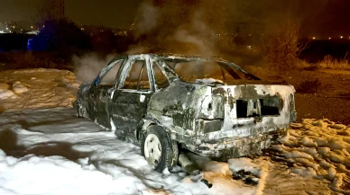 Malatya'da Facianın Eşiğinden Dönüldü: Isınmak İsterken Aracı Yandı