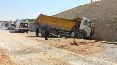 Kuzey Çevreyolu'nda meydana gelen kazada Sürücü hayatını kaybetti.