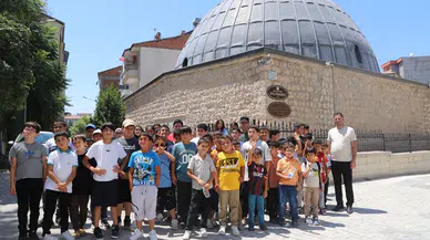 Battalgazi’de Yaz Akşamları Renkli Geçiyor: Öğrenciler Tarihi Mekânları Keşfetti!