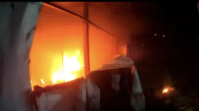 Yeşilyurt’ta Depo Yangını Gerçekleşti: Büyük Maddi Zarar Meydana Geldi