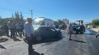 Doğanşehir’de Otomobil Traktöre Çarptı: 3 Kişi Yaralandı!