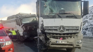 Malatya’da Peş Peşe Kazalar: Kamyonlar Çarpıştı, Araç Bahçeye Uçtu