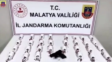 Malatya’da Jandarma Operasyonu: Bin 404 Hap ve Silah Ele Geçirildi