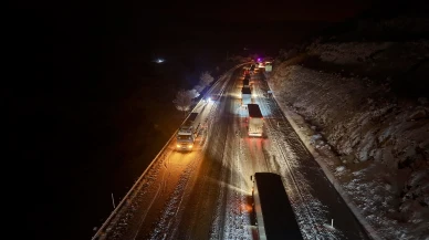 Malatya-Adıyaman Yolu Karda Kapandı: Kilometrelerce Kuyruk Oluştu
