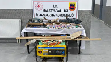 Darende’de Kaçak Kazıya Suçüstü: 15 Dinamit Ele Geçirildi