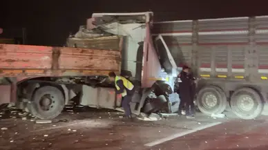 Malatya-Elazığ yolunda 3 tır birbirine girdi: 1 ölü