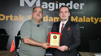 Battalgazi Muhtarlar Derneği'nden Salih Karademir'e Ödül