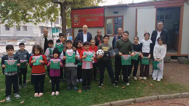 Malatya’da Minik Ressamlar Cumhuriyet Coşkusunu Resimlerine Yansıttı
