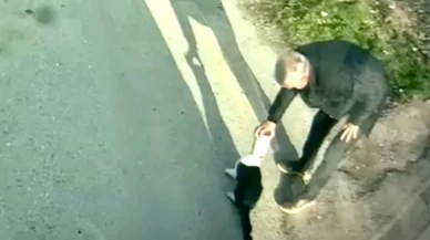 Malatya’da MOTAŞ Şoförü Başı Konserver Kutusuna Sıkışan Kediyi Kurtardı