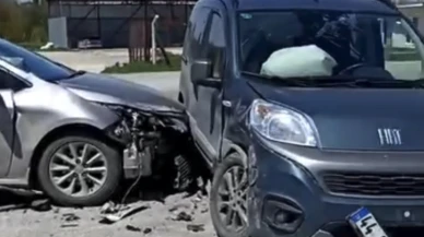 Dilek Mahallesi'nde Meydana Gelen Trafik Kazasında 4 Kişi Yaralandı