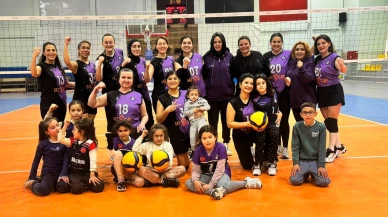 Orduzu Elma Suyu Ortaokulu voleybol takımına anlamlı destek