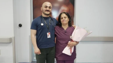 Doktor Oğuldan Ebe Anneye Anlamlı Sürpriz