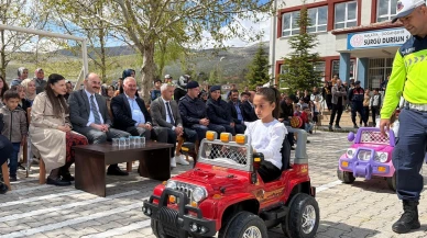 Miniklere Trafik Dersi: Jandarmadan Uygulamalı Eğitim