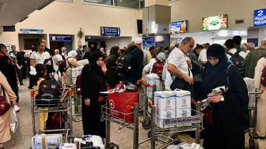 780 Hacı Kutsal Topraklardan Döndü: Gözyaşlı Kavuşma