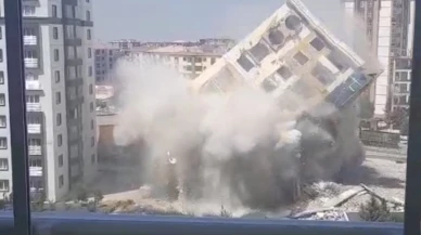 Şehristan Evleri’ndeki O Blok Yeni Yöntemle Tamamen Yıkıldı!