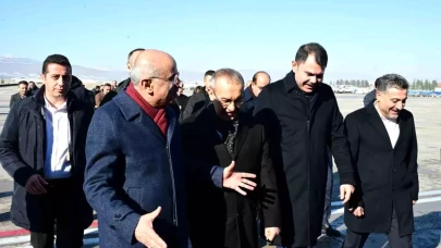 Bakan Kurum, Çalışmaları yerinde incelemek üzere Malatya'da.