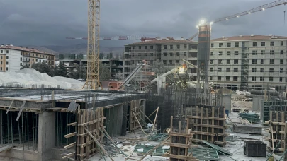 Malatya'da Bir Kaza Daha: İki İşçi Yaralı Halde Kurtarıldı