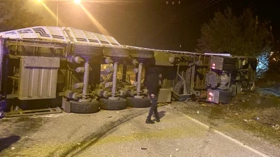 Doğanşehir’de Tır Kazası Ulaşımı Kısa Süreli Durdurdu