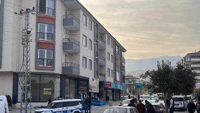 Apartmanın 3. katından düşen kişi hayatını kaybetti