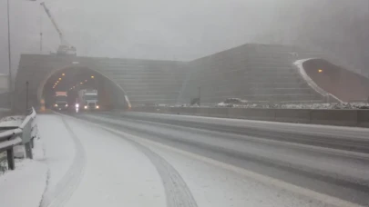 Yoğun Kar Yağışı Uyarısı: Karayolları 24 Saat Sahada Olacak
