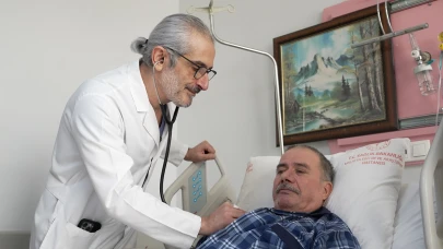 Malatya'da Tıp Mucizesi: Yırtılan Kalp Damarı Kapalı Yöntemle Onarıldı