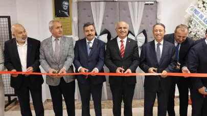 Malatya Turgut Özal Üniversitesinde Kenan Işık’ın Adı Amfiye Verildi