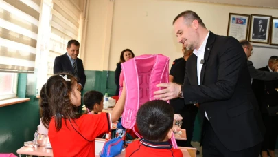 Malatya'da 3 bin öğrenciye kırtasiye yardımı